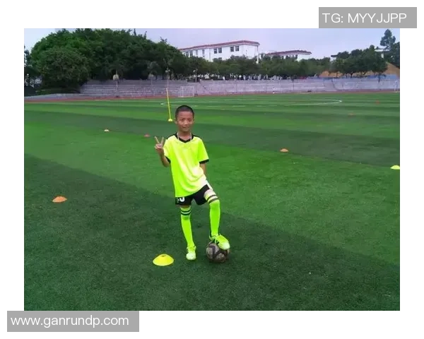 动物们的精彩模仿秀足球明星风采尽在其中